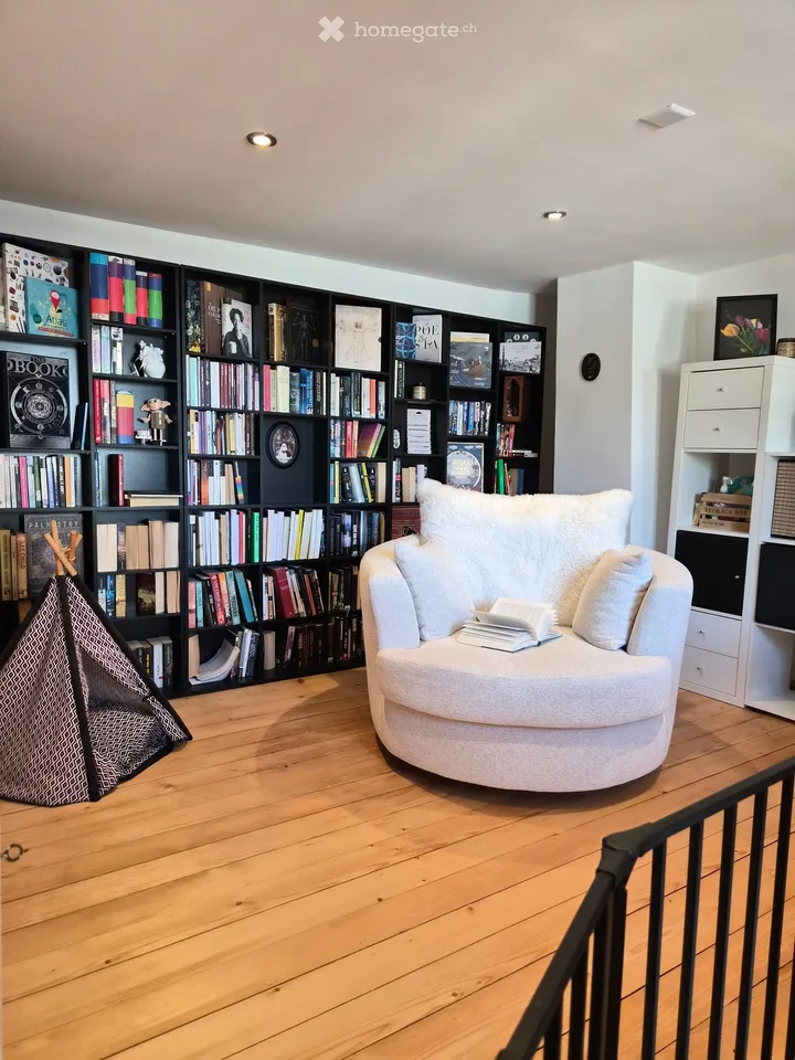Incantevole casa semidetached di 5 locali nel cuore di Hinwil