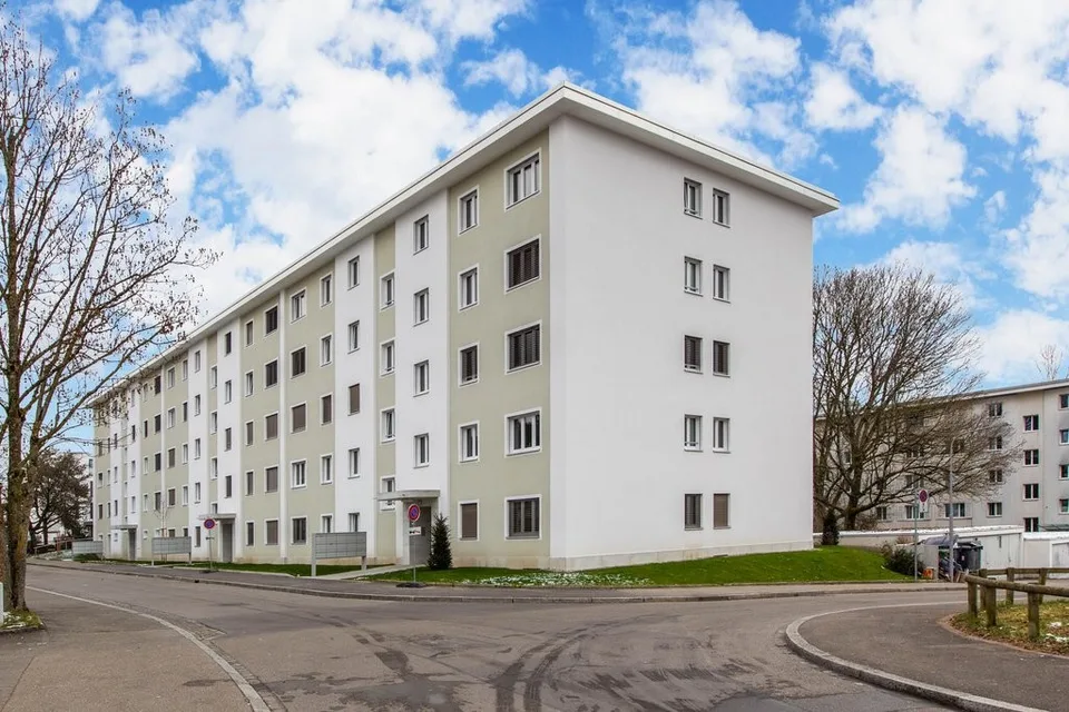 Lichtdurchflutete 3-Zimmer-Wohnung im Herzen von Seebach