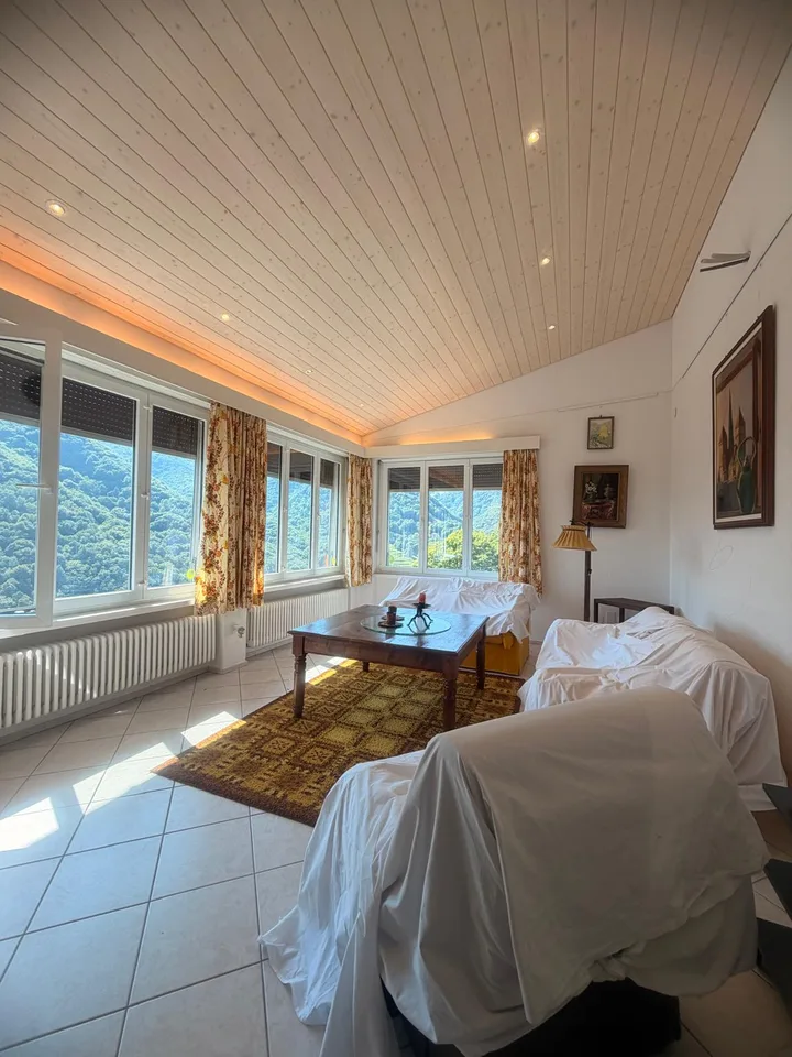 Villa indipendente Muggio
