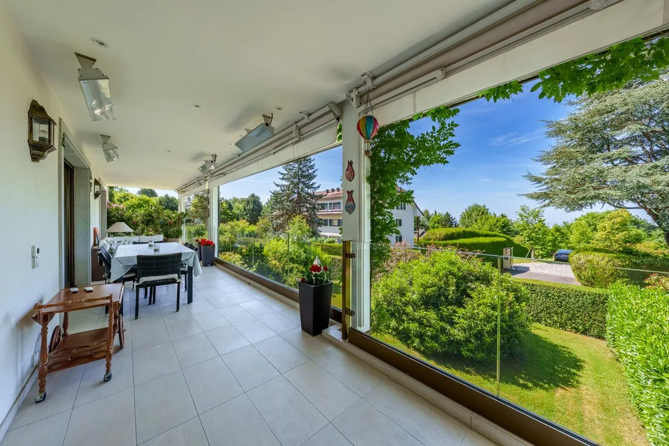 Ampio appartamento di 7 locali con balcone e vista a Losanna