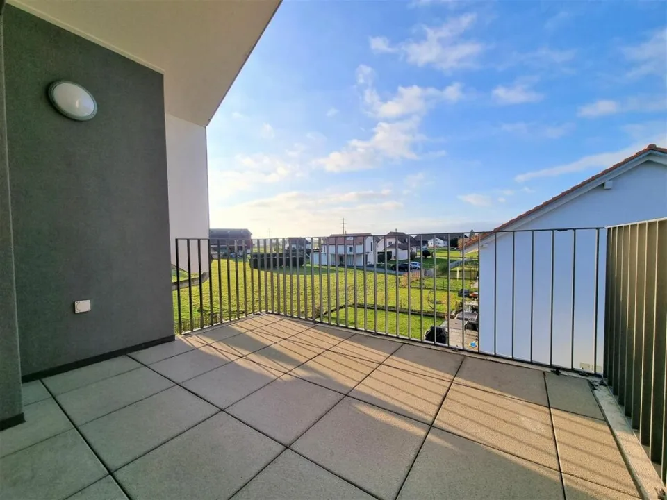 Grandcour - Appartement meublé 3.5 pièces au dernier étage