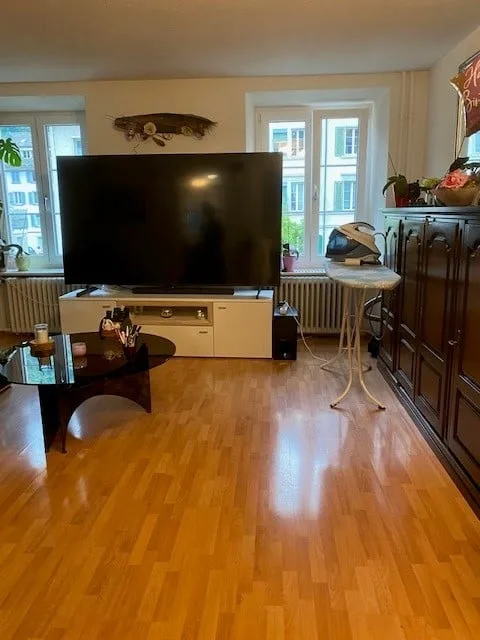 Casa a schiera confortevole di 4,5 locali a Glarus in affitto