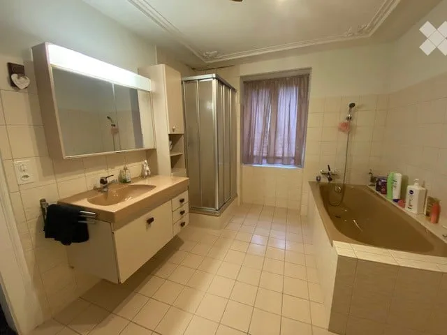 Casa a schiera confortevole di 4,5 locali a Glarus in affitto