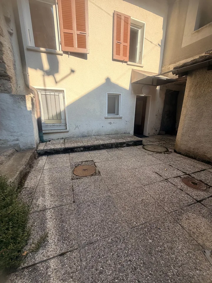 Appartement à louer à Medeglia