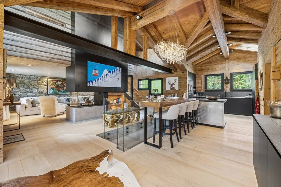 Außergewöhnliches Chalet - alpine Eleganz vor den Toren von Gstaad