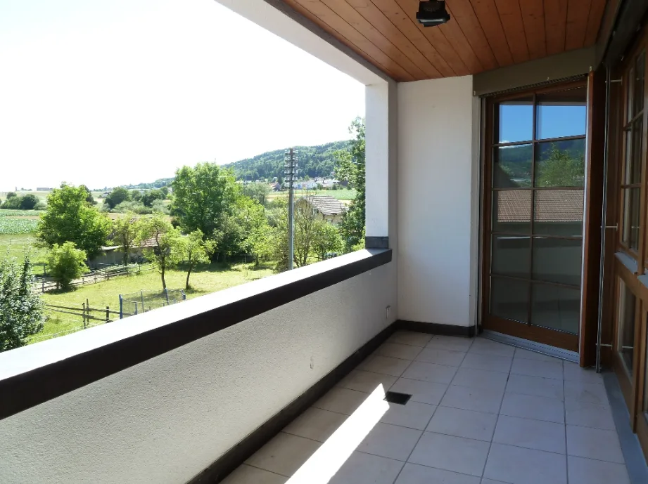 Light-Filled Maisonette, Sunny Balcony and Efficient Underfloor Heating