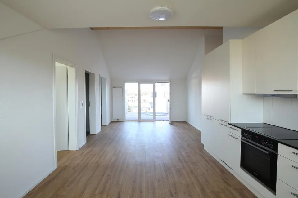 Total neu sanierte 4.5-Dachzimmerwohnung!