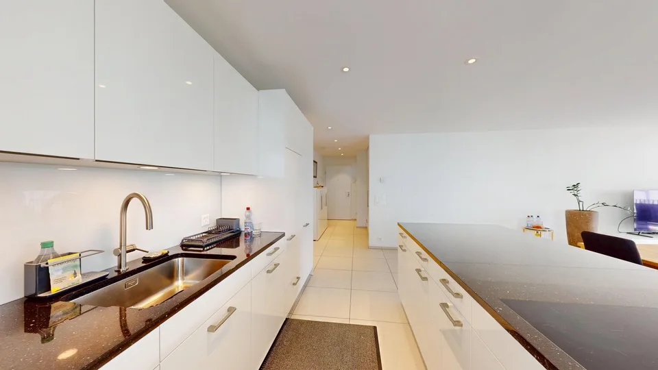 Furnished and nearly new 4.5-room apartment in a very central location