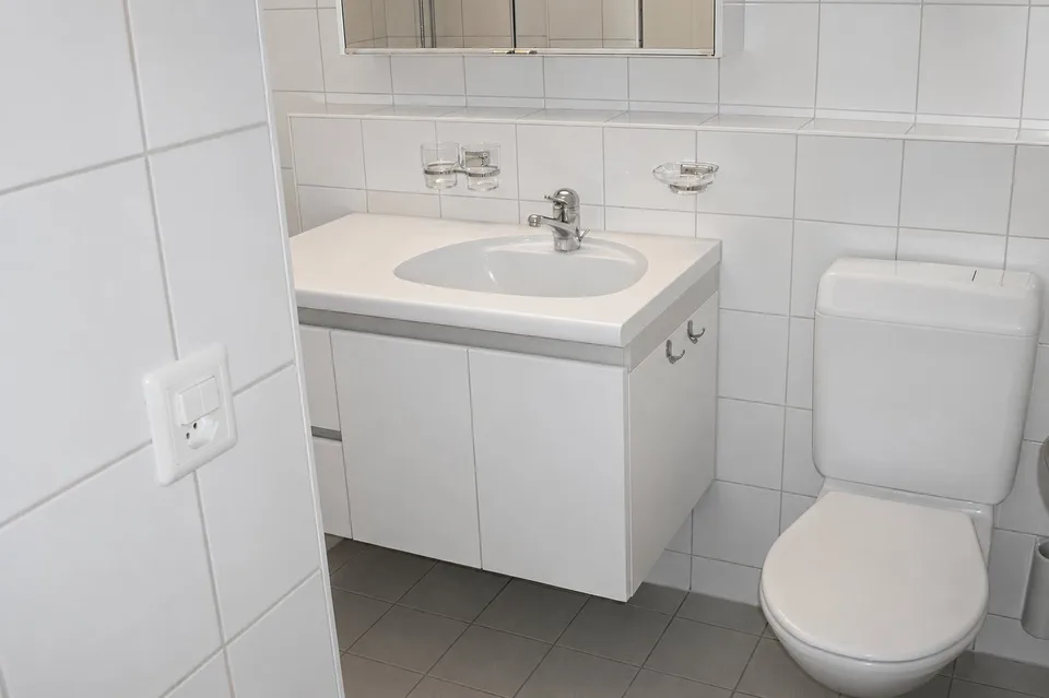 Appartement 2 pièces au 1er étage avec terrasse à Kloten à louer