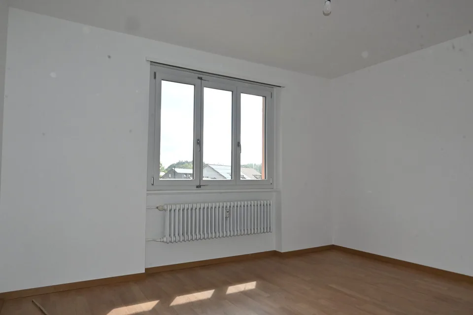 Helle 2.5-Zimmer-Wohnung mit Balkon in Bern-Bümpliz