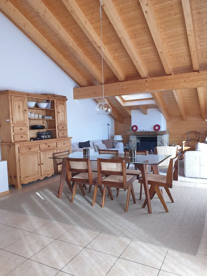 Vacation Rentals: Alpazur-Combles Apartment