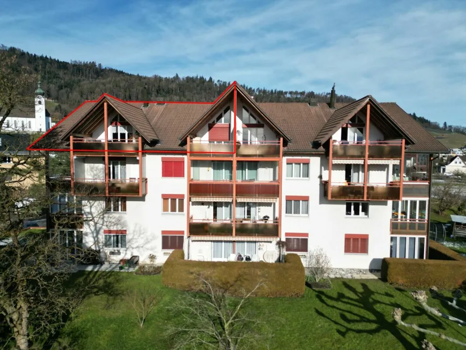 Charming 5.5 room attic apartment