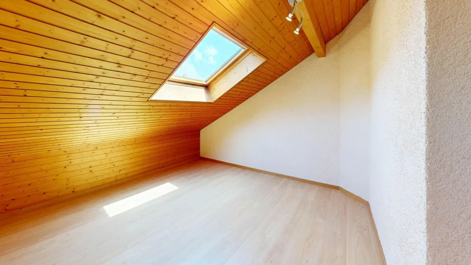 Charmante 5.5 Zimmer-Dachwohnung – Foto 12 von 15