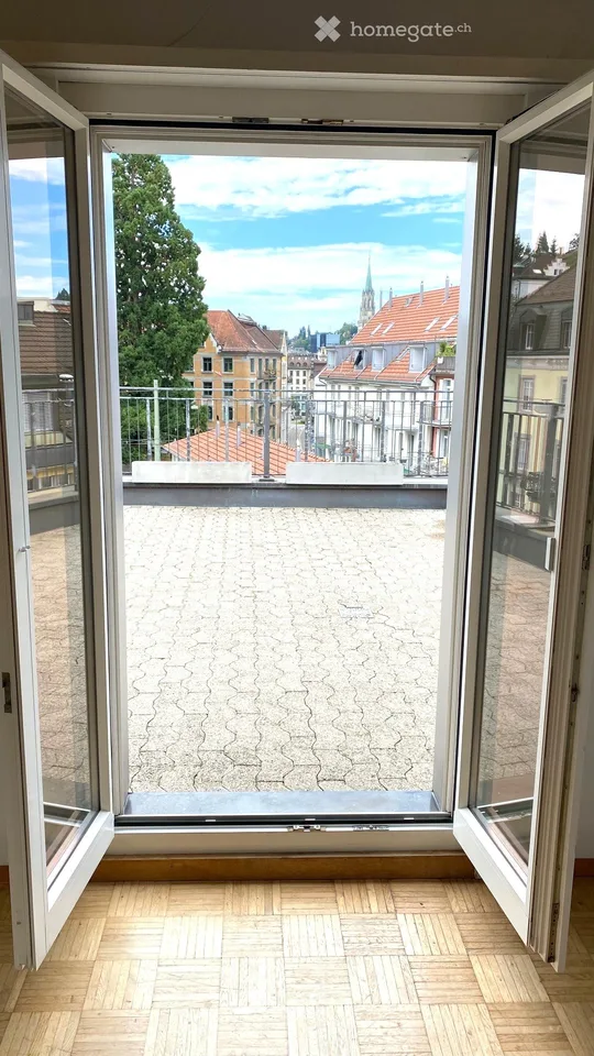 Charmante 2.5-Zimmer-Dachwohnung mit Stadtblick in St. Gallen
