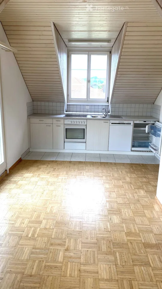 Charmante 2.5-Zimmer-Dachwohnung mit Stadtblick in St. Gallen