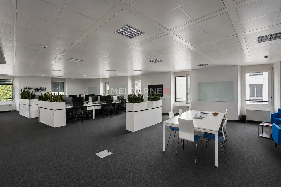 Bureaux d'environ 237 m² à louer - Proche du Quai des Bergues