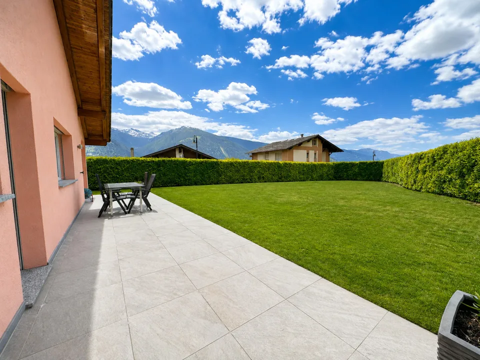 VILLA 6.5 ZIMMER MIT GROßEM GARTEN UND FREIER SICHT – Foto 10 von 11