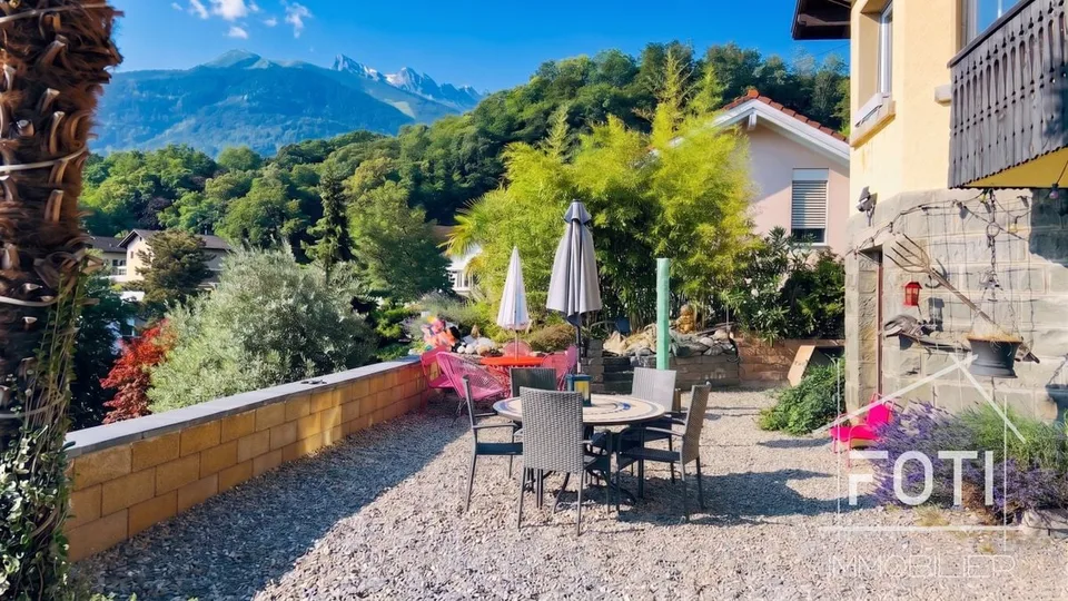 Maison de caractère avec vue et vastes terrasses - Sur le coteau de Monthey.