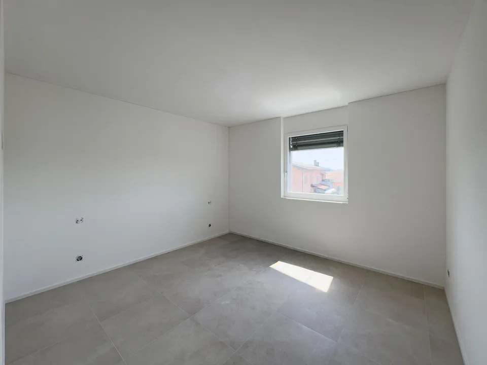 Wohnung 2.5 Zimmer im letzten Stock zu Verkaufen in Stabio