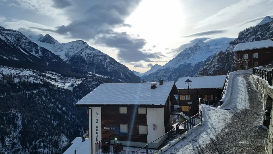 Multifunktionale Liegenschaft mit 540 m2 Nutzfläche, 40 Min von Zermatt