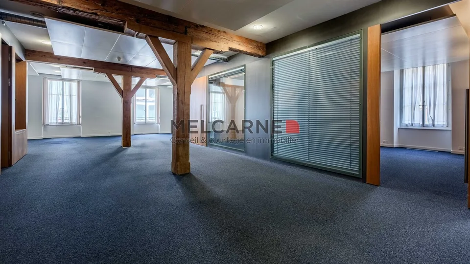 Bureaux d'environ 658 m² à louer - Place du Molard, Genève
