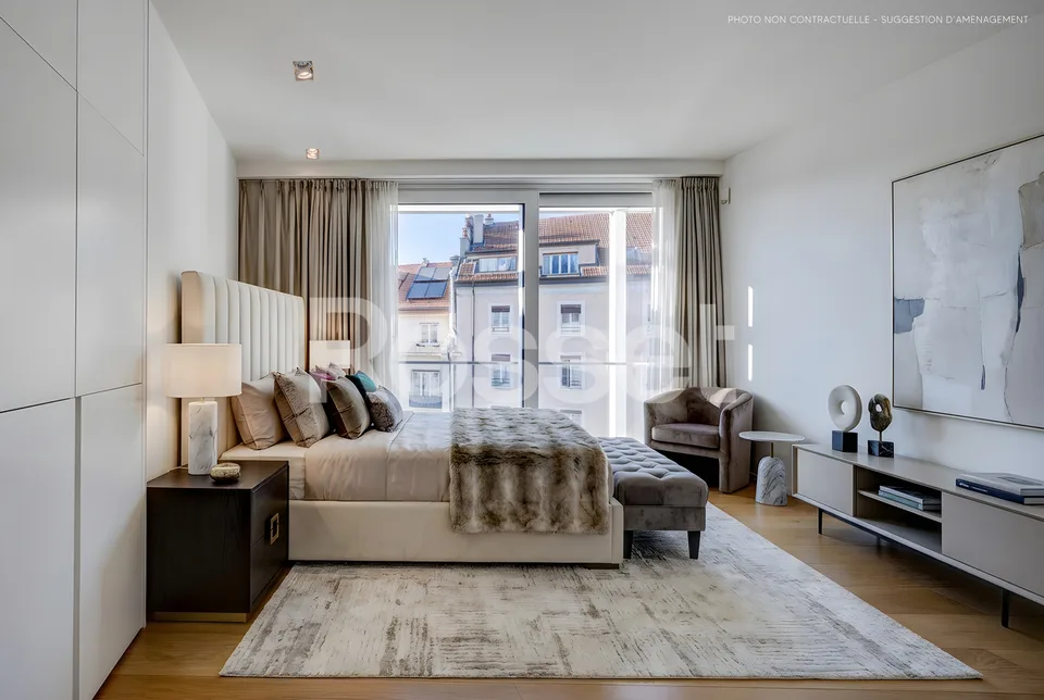Magnificent property in the heart of Geneva, just two steps from the lake