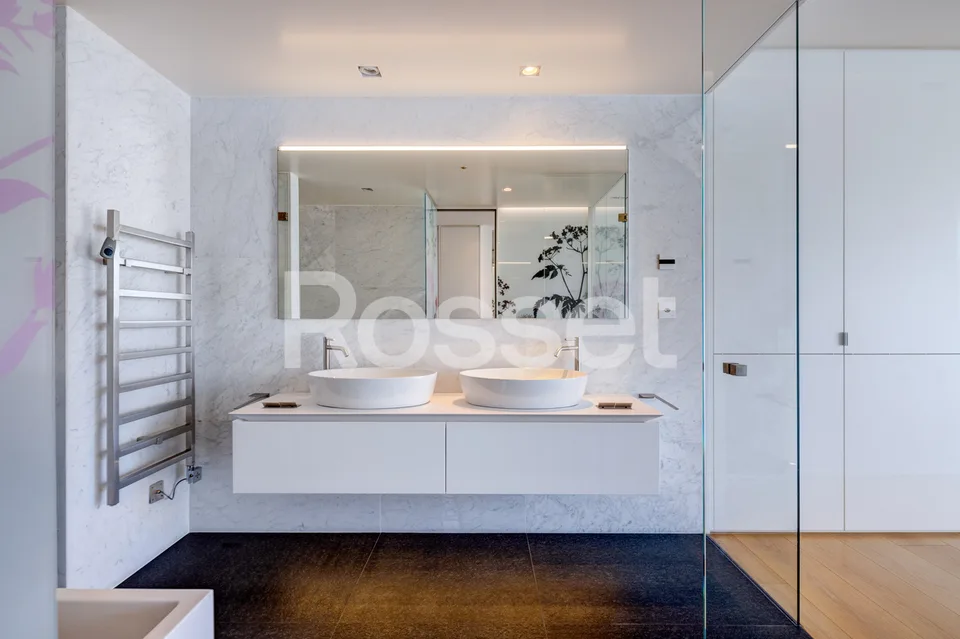 Magnificent property in the heart of Geneva, just two steps from the lake