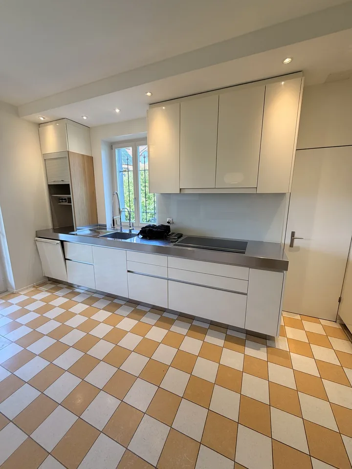 Zimmer in einer gemeinsam genutzten Villa