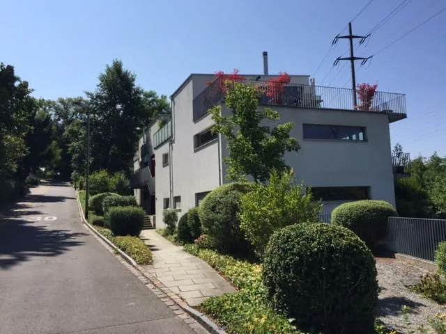Autoabstellplatz auf Kies-Parkplatz zu vermieten