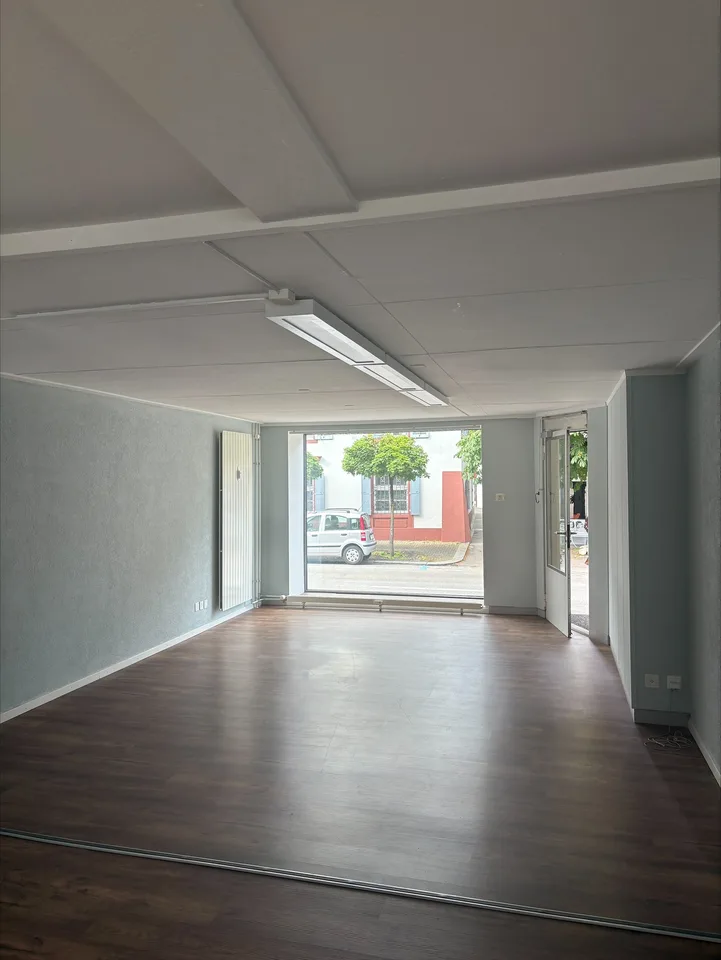 Negozio / spazio commerciale sulla Hauptstrasse a Sissach