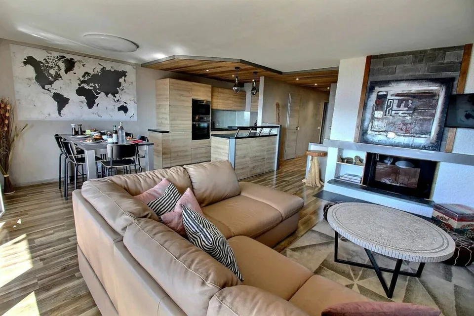 AV 9/Saturne - 306 Weekly rental