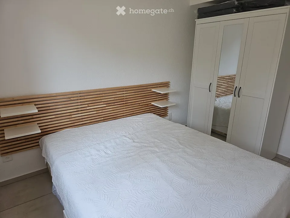 Caslano: 2,5 Locali ristrutturato a nuovo in Residenza