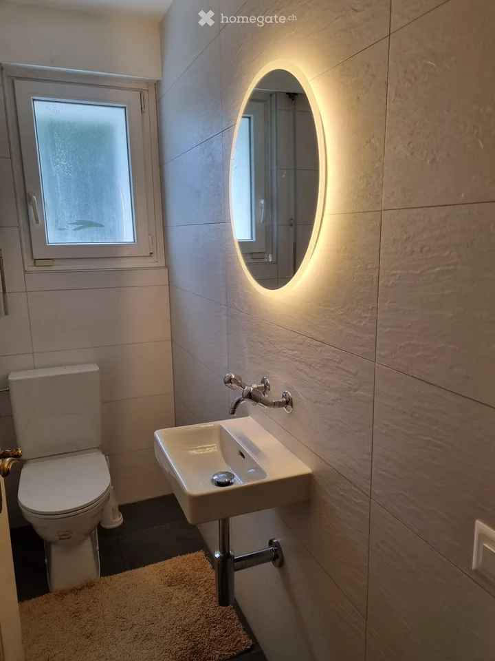 Chambre meublée à louer dans une villa