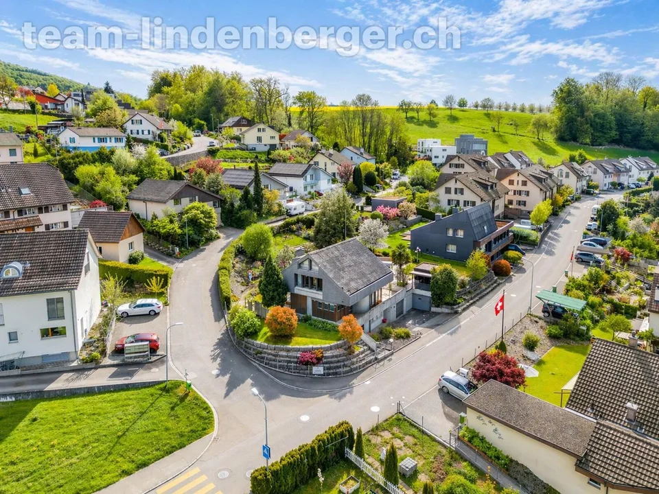 Wohnen mit Feriengefühl - Einfamilienhaus mit Pool und Privatsphäre