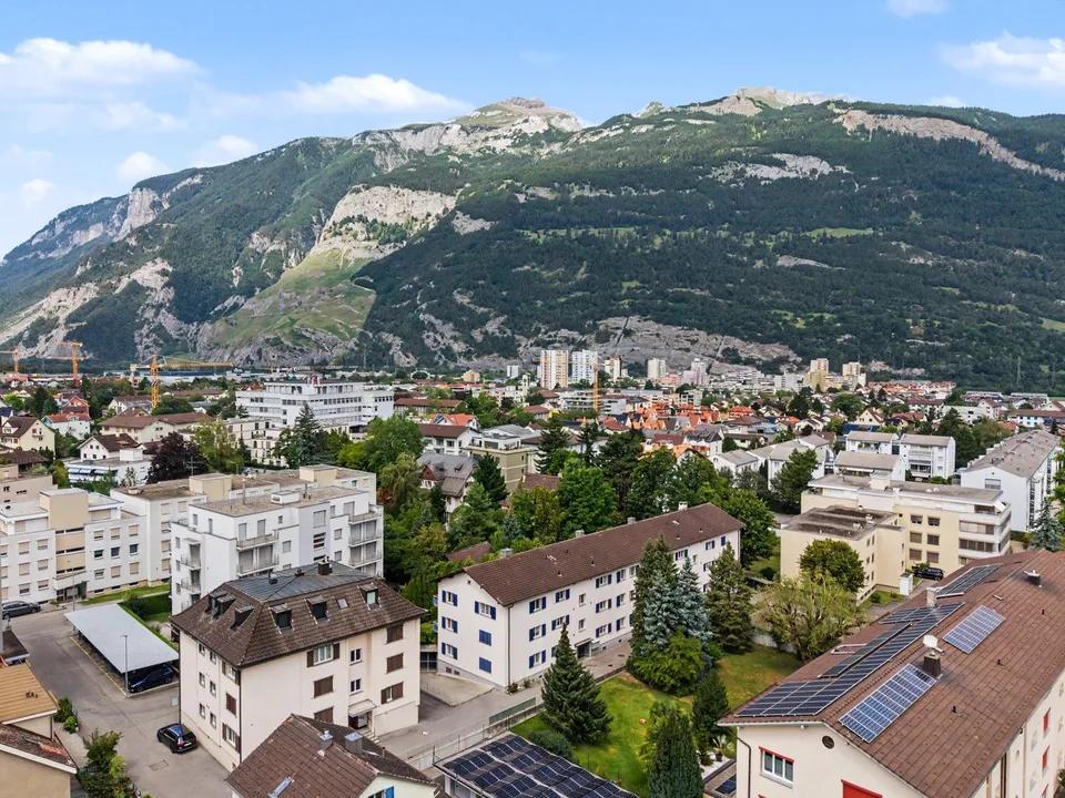Bahnhof, Einkauf und Freizeit vor der Haustür - Ihr Zuhause in Chur – Foto 9 von 10