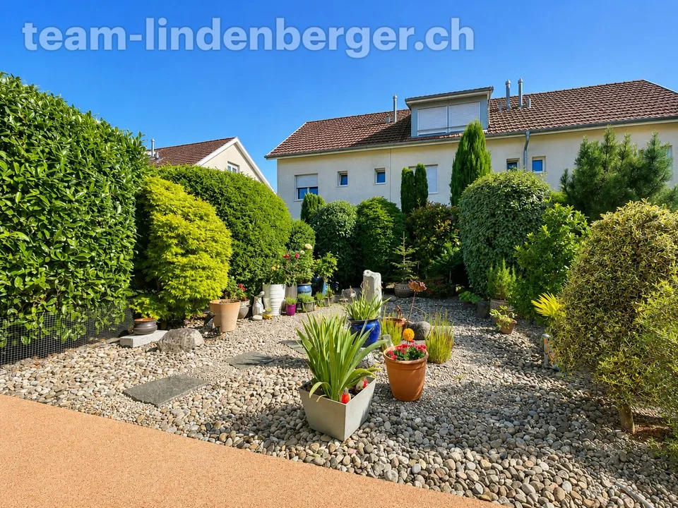 Familienglück in Aesch - Garten, Komfort und ideale Lage vereint – Foto 8 von 13