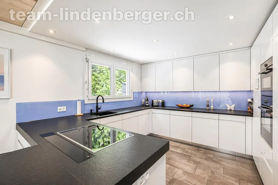 6½ Zi.-Einfamilienhaus mit Pool in Binningen – Foto 8 von 13