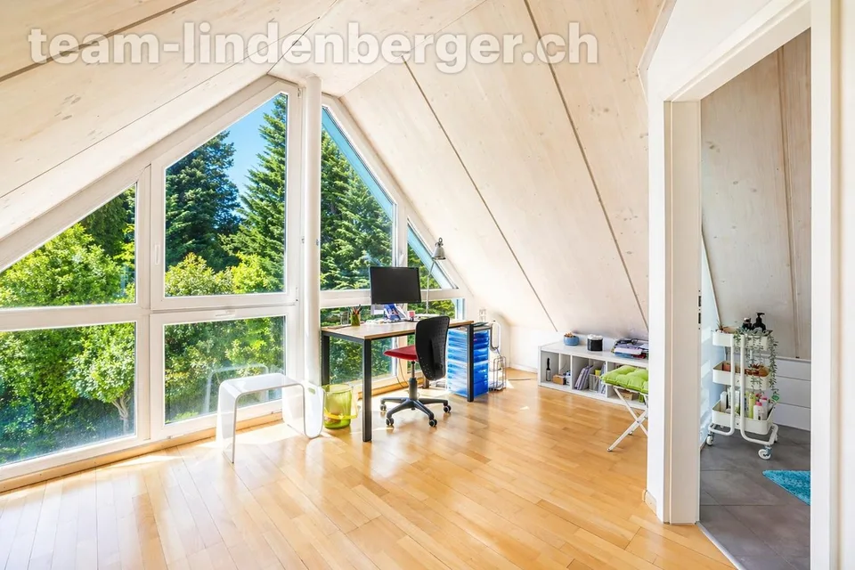 6½ Zi.-Einfamilienhaus mit Pool in Binningen – Foto 10 von 13