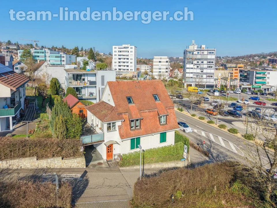 Apartment building in Oberwil - well-maintained, fully rented, future-proof