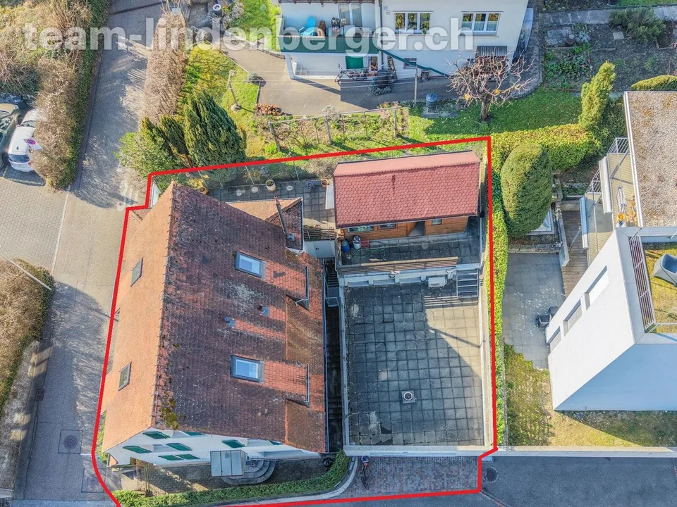 Attraktives Mehrfamilienhaus mit Gewerbefläche an Toplage in Oberwil – Foto 7 von 10