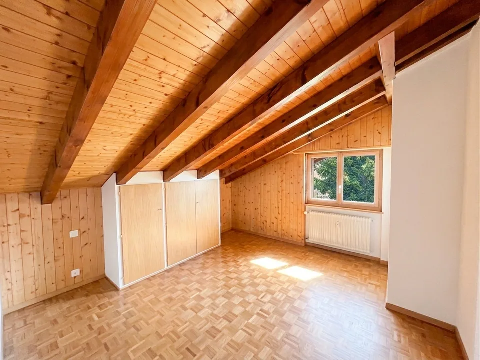 Grand studio en attique à Crans !