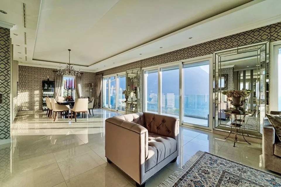 Elegante Attico di lusso con panoramica vista lago