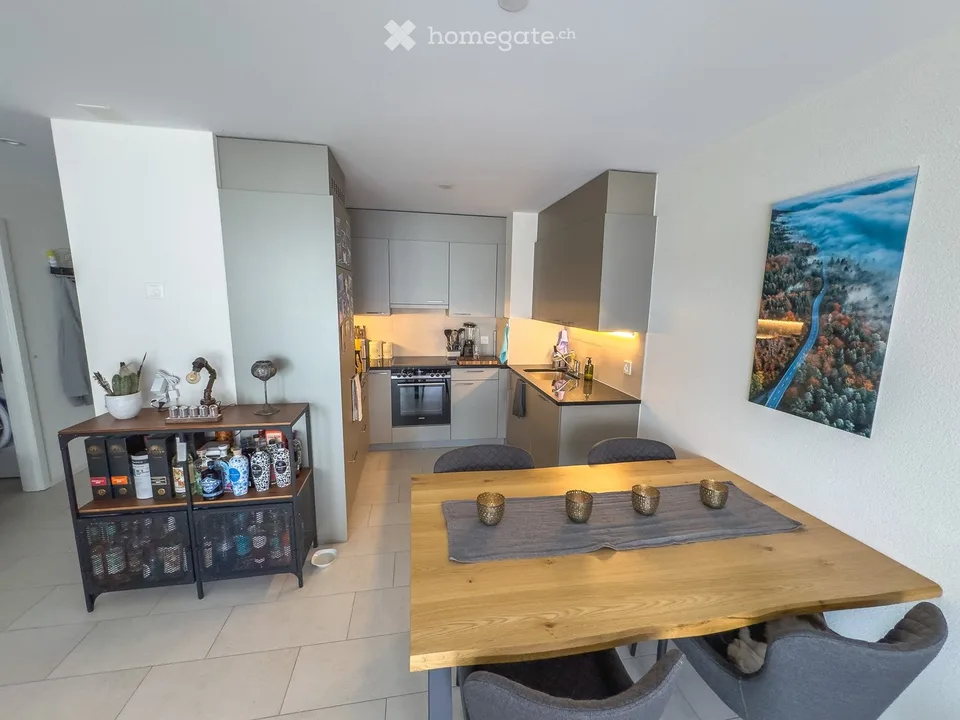 Appartamento luminoso di 2,5 locali, 60 m² con balcone di 20 m² a Cossonay