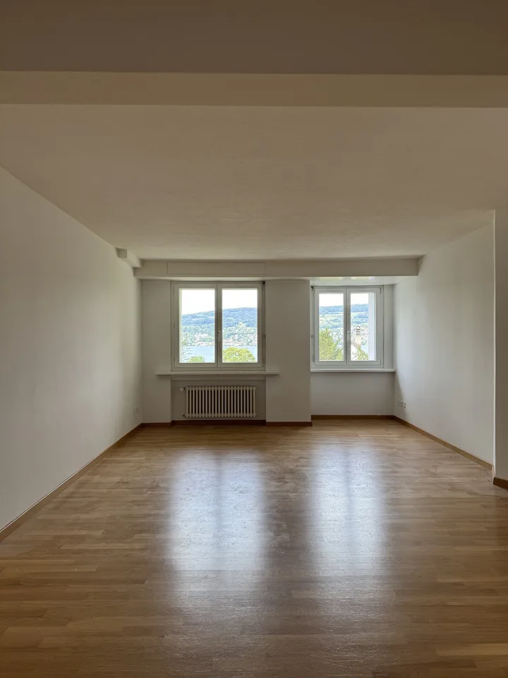 Appartement spacieux 3 pièces avec espace de séjour à Unterortstrasse 14 à Au