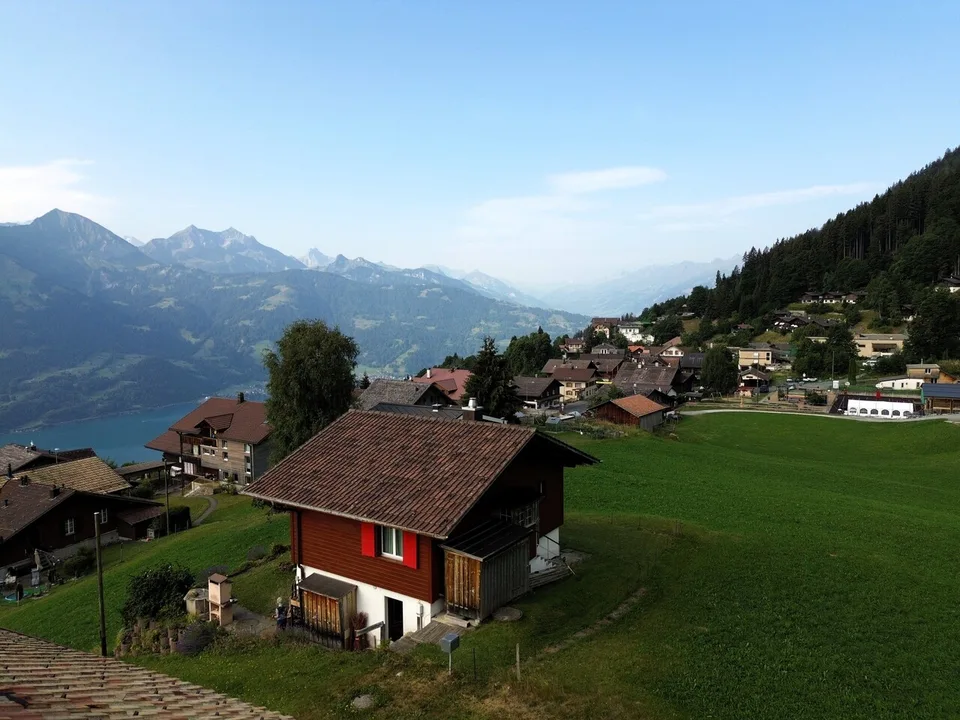 Terrain à bâtir avec une vue grandiose sur les montagnes