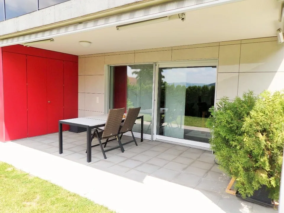 Appartamento con posto a sedere in giardino: di alta qualità e vicino alla città nel popolare quartiere di Lucerna-Littau