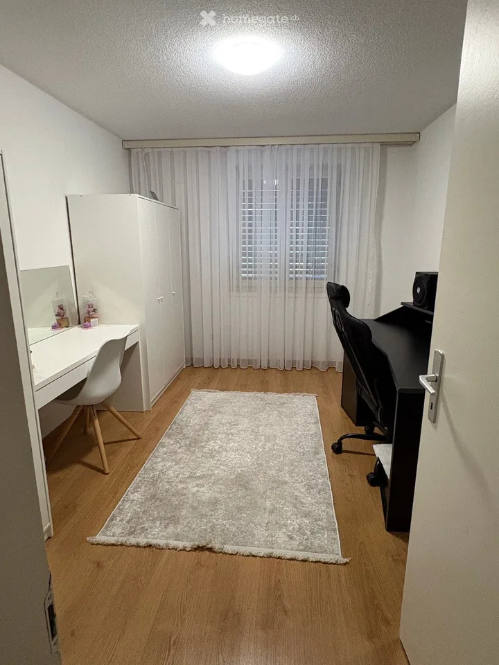Inquilino ricercato - appartamento 3.5 locali luminoso con balcone