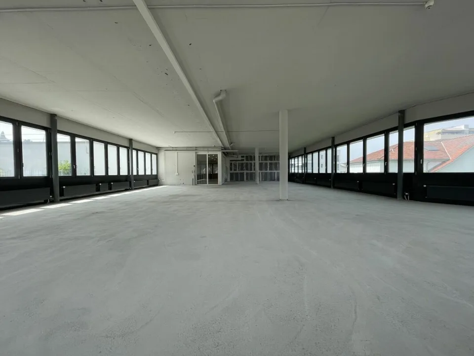 Spazio commerciale con possibilità di utilizzo versatile