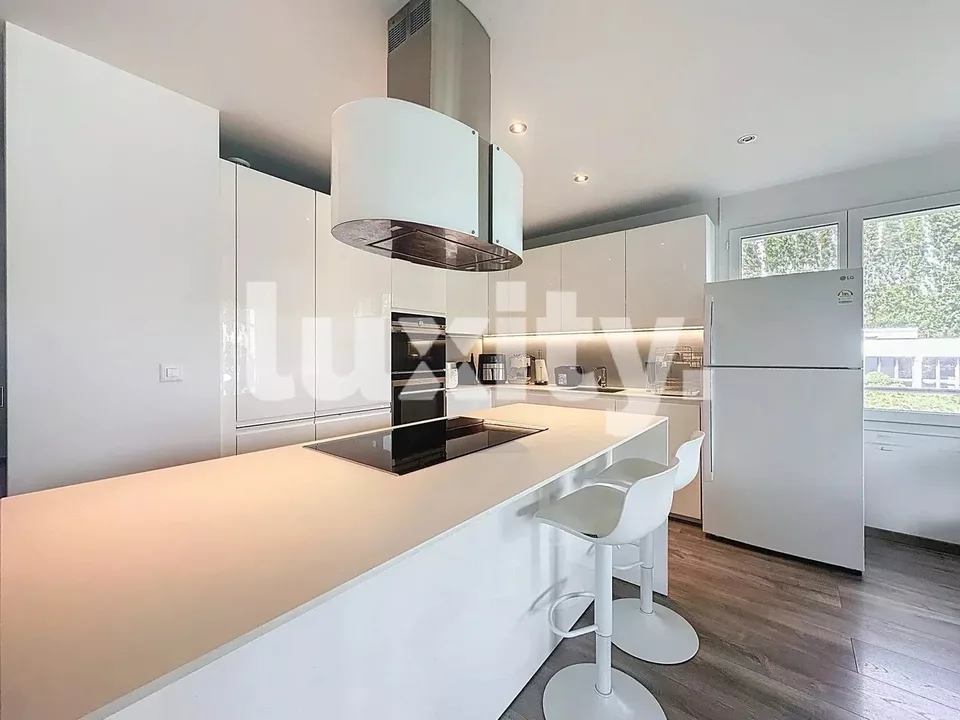 Élégant appartement meublé  à Chêne-Bourg