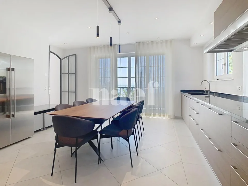 Villa di 7,5 locali con vista imprenabile sul lago